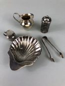 Silver hallmarked items, 5 English hallmarked pieces to include 2 ink pounce's one with glass