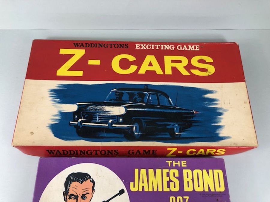 Vintage Games, 2 vintage TV/Film related Board games, The James bond 007 Secret Service Game and - Image 3 of 5