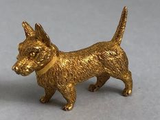 Gold Metal Broach beautifully fashioned as a study of a West Highland terrier approximately 11.4g