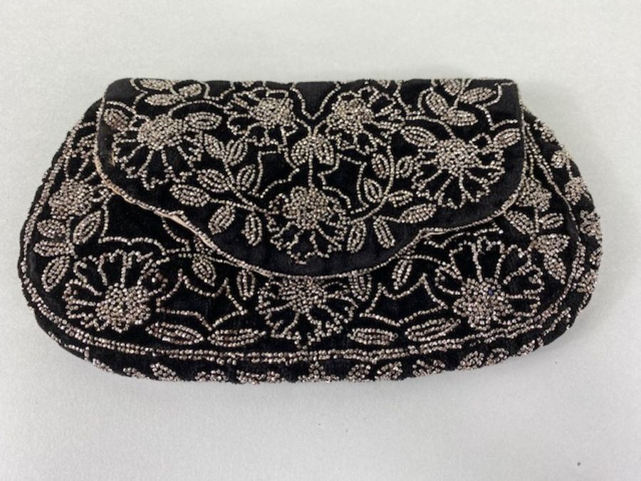 Antique purses, Two 19th Century ladies evening purses/bags one being black silk velvet with fine - Image 12 of 14