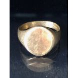 9ct Gold signet ring not engraved size approx 'O' and 4.6g