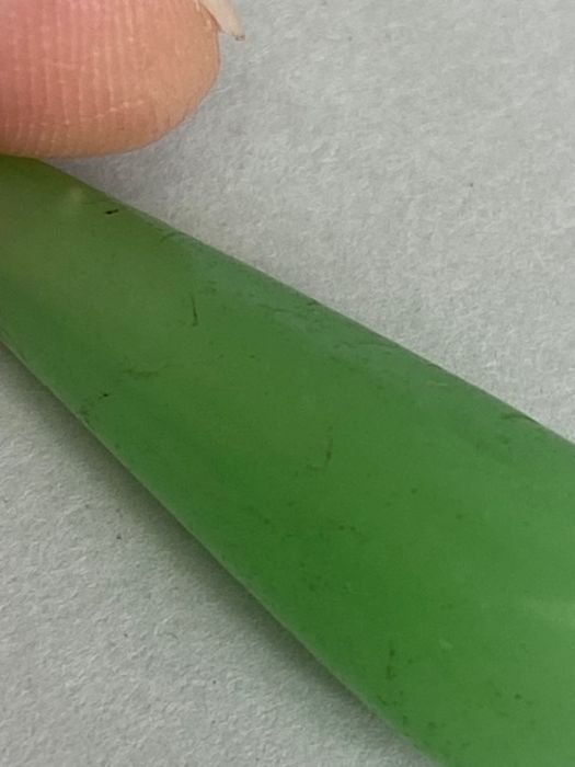 Jade Beads, a miscellaneous collection of jade beads to include a teardrop approximately 3cm, a - Image 12 of 30