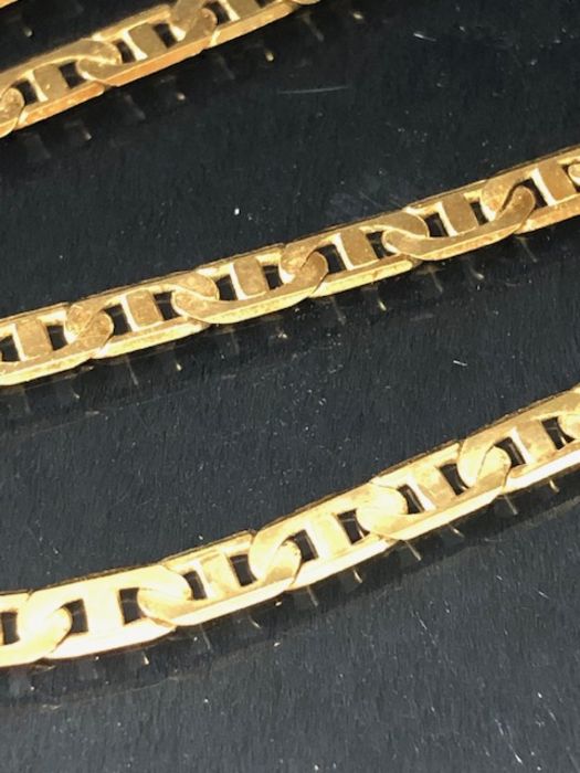 9ct Gold flat link necklace approx 54cm in length and 10.7g - Image 3 of 6