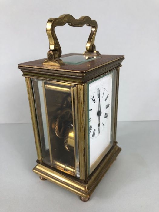 Carriage clock with white enamel face with roman numerals and two keys (A/F) - Image 2 of 9