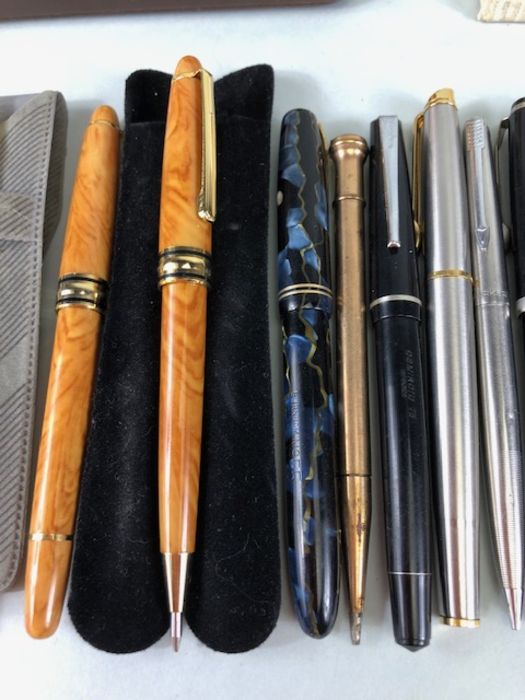 Large collection of mostly vintage pens, fountain pens. Some boxed sone rolled gold to include - Image 3 of 11