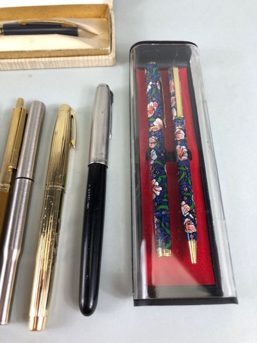 Large collection of mostly vintage pens, fountain pens. Some boxed sone rolled gold to include - Image 7 of 11