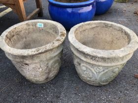 Pair of concrete garden approx 30cm tall