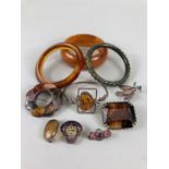 Collection of Costume jewellery to include brooches and polished Scottish stone jewellery (10)