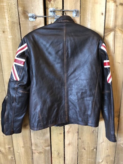 Vintage Clothing , 1 leather biker style jacket with union flag design on shoulders, labelled size - Image 5 of 7