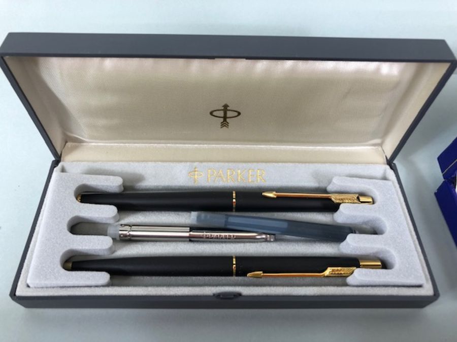 Large collection of mostly vintage pens, fountain pens. Some boxed sone rolled gold to include - Image 10 of 11