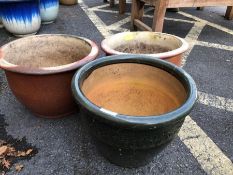 Three modern garden pots (3)