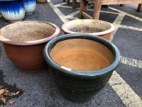 Three modern garden pots (3)