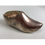 Silver English, silver pin cushion in the highly unusual shape of a clog, Birmingham hallmark for