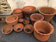 Large collection of Terracotta pots the tallest 27cm