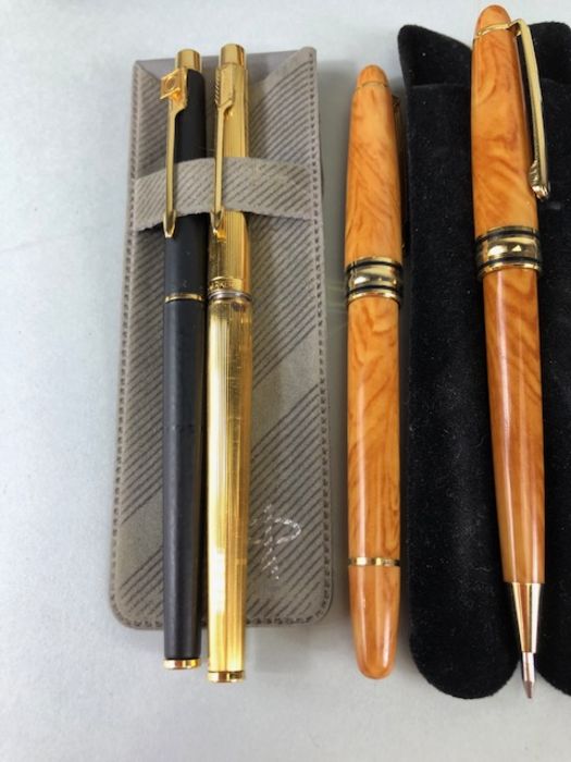 Large collection of mostly vintage pens, fountain pens. Some boxed sone rolled gold to include - Image 2 of 11