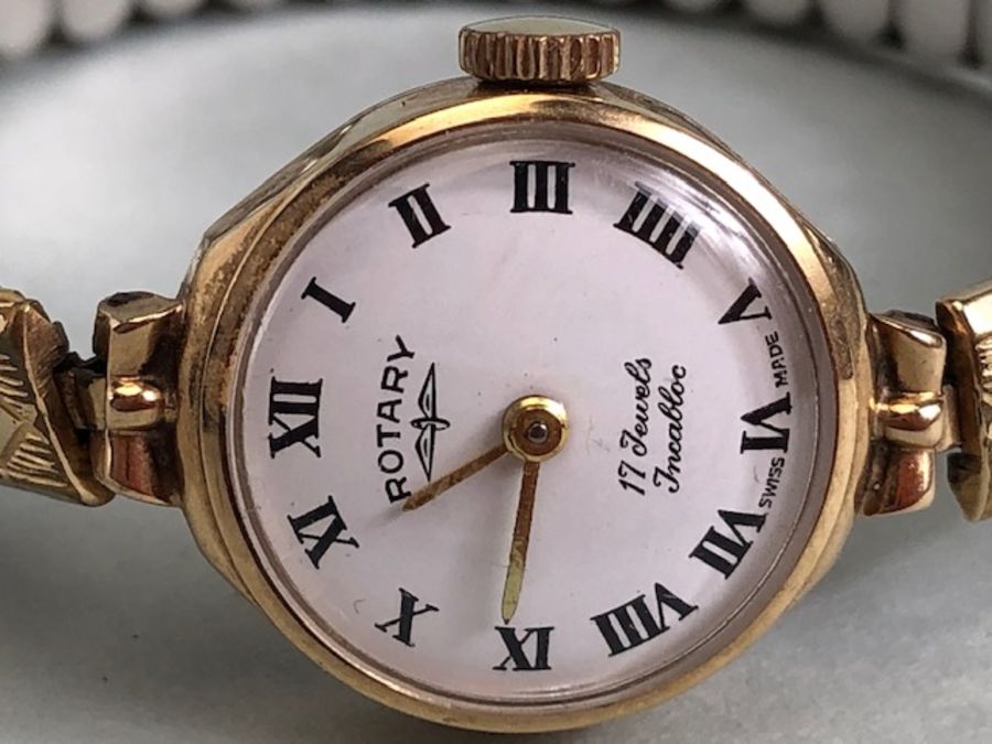 9ct Gold cased wristwatch by Rotary, 17 Jewels with INCABLOC movement, white dial and Roman numerals - Image 3 of 4