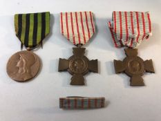military interest, 2 French CROIX DE GUERRE Medals and a Franco Prussian 1870-71 medal all with