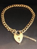 9ct Gold double link chain bracelet with 9ct Heart Shaped lock and safety chain, approx 20cm in