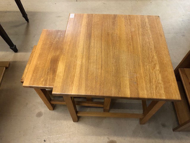 Modern light oak nest of three stacking tables. Approx 60 x 60 x 56cm - Image 2 of 3