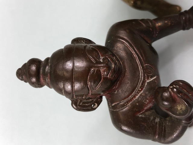 oriental interest , Two Antique bronze Hindu figures of a crawling Krishna, in usual form each - Image 3 of 4