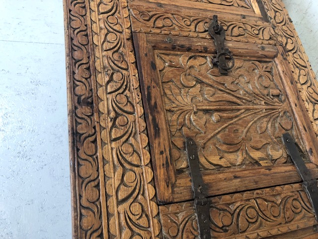 Carved Indian dowry chest on splayed legs with floral carvings and horse and princess carvings, door - Image 14 of 28