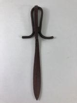 Military interest, WW1 style Trench Knife, based on the "French Nail" approximately 27cm in length