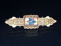 Antique Jewellery ,9ct yellow gold brooch set with seed pearls and turquoise approximately 1.96g