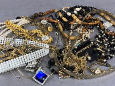 Costume Jewellery, a quantity of vintage costume Jewellery, to include pearls, earrings, pendants,