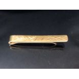 9ct Gold Tie Pin approx 4cm in length and 2.6g