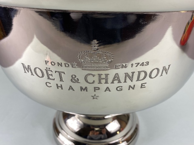 champagne four bottle bottle cooler engraved with Moet & Chandon logo approximately 38cm in - Image 2 of 4