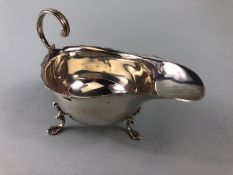 Silver hallmarked sauce boat on splayed feet for Birmingham approx 60g