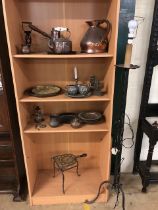 Large collection of metalware items