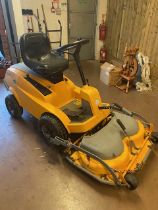 Ride on lawnmower by Stiga. Stiga Combi villa royale, recently serviced with new tyres. in working