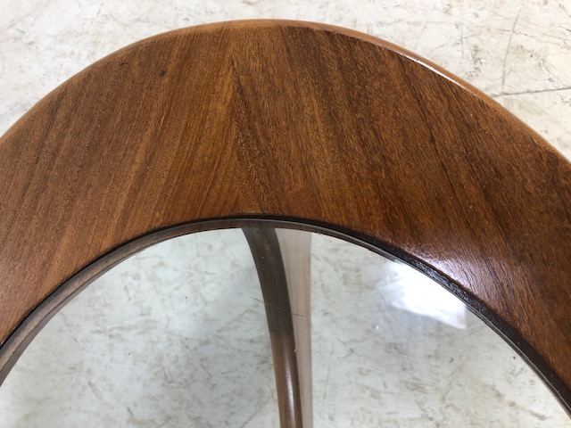 Mid century oval glass topped and teak framed coffee table, approx 122cm wide - Image 3 of 4