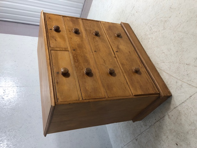 Pine chest of five drawers with turned handles. approx 105cm x 55cm x 104cm - Image 2 of 7