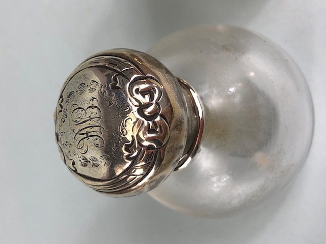 Antique silver a collection of hallmarked silver mounted glass perfume bottles and other items 6 - Image 14 of 24