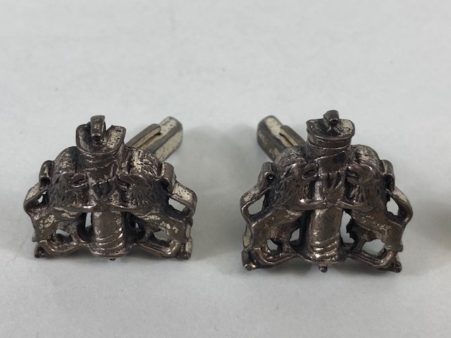 Ten pairs of vintage cufflinks - Image 9 of 9