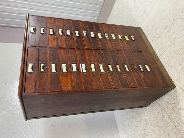 Dark stained oak specimen cabinet with two flights of 14 narrow drawers with metal cup handles - Image 2 of 13