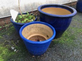 Collection of ceramic and glazed garden pots (3)