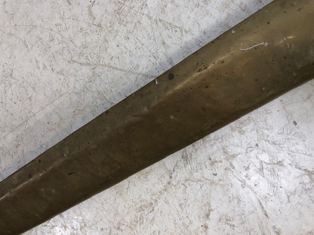 Brass studded fireplace fender, approx: 146cm x 42cm - Image 3 of 6