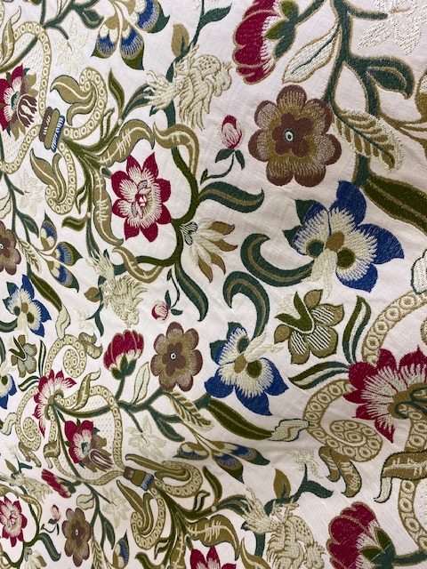 Vintage Fabric, a partial used bolster roll of brocade fabric in 18th century flower design on cream - Image 4 of 6