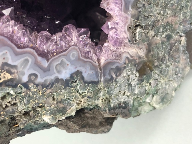 Geological, Crystal , Fossil interest, Madagascan Amethyst crystal cathedral approximately 25cm - Image 10 of 11