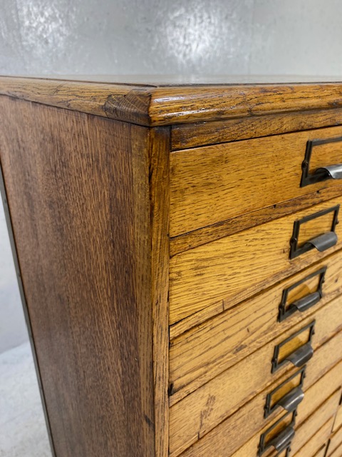 Light oak specimen cabinet with two flights of 14 narrow drawers with metal cup handles with - Image 4 of 15