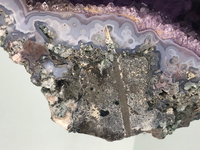 Geological, Crystal , Fossil interest, Madagascan Amethyst crystal cathedral approximately 25cm - Image 11 of 11