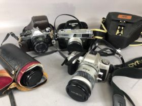 Vintage Cameras, 3 35mm SLR camera being a Canon AE-1, Canon QL25, Minolta DYNAX 505si and and a