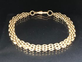 Fully Hallmarked 9ct Gold Gate link bracelet of three and two bar design approx 20cm in length and
