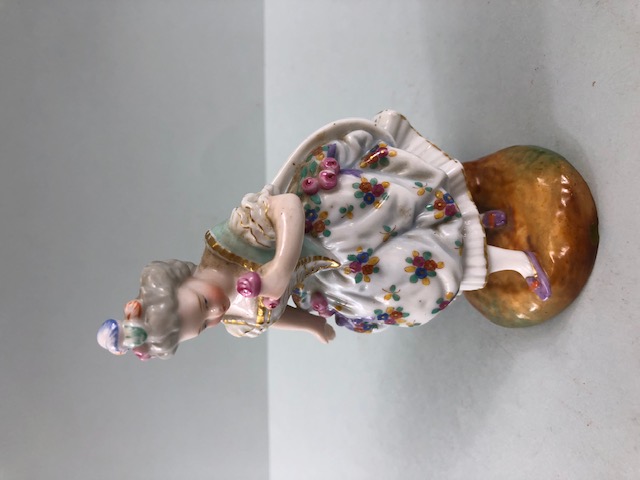 Staffordshire Figures, four pottery mantel figures, being a Scottish lady and gentleman (AF), a lady - Image 6 of 15