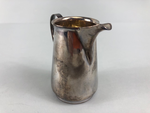 Silver hallmarked jug or creamer Birmingham 1900 by maker Thomas Ducrow - Image 2 of 6