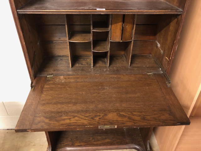 Arts and crafts bureau bookcase with fall front to reveal writing slope and pigeon holes with - Image 4 of 4