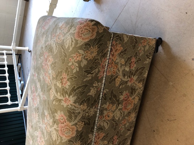 Large upholstered ottoman, approx 145cm x 62cm x 57cm - Image 4 of 10